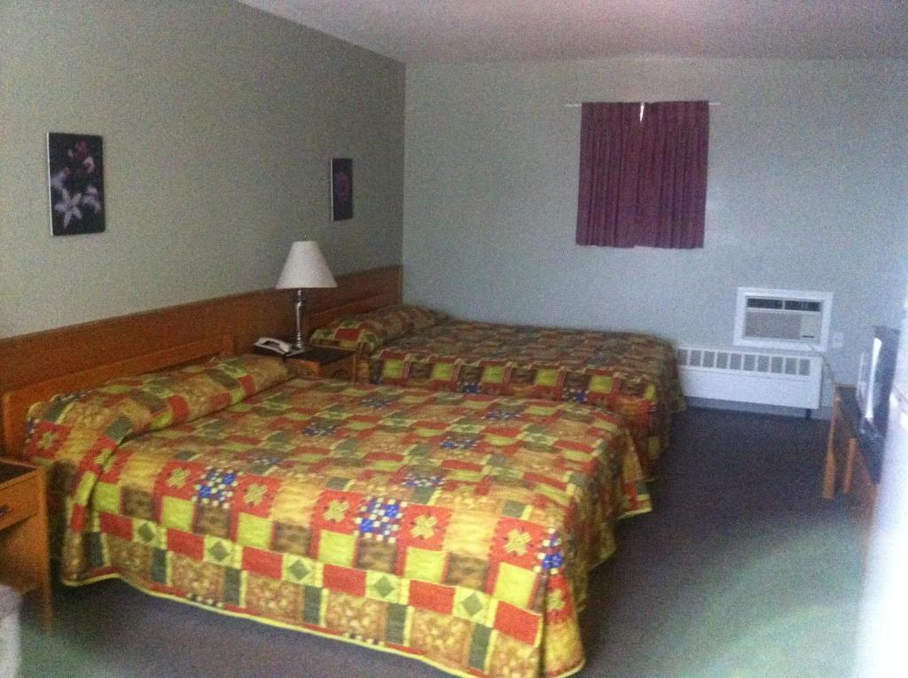 Raccoon Lodge Motel シルバン・レイク 部屋 写真