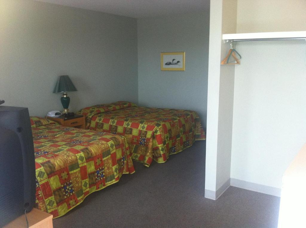 Raccoon Lodge Motel シルバン・レイク 部屋 写真
